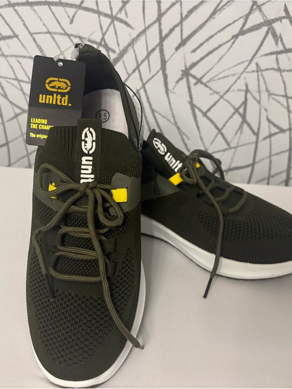 Ecko Unltd. Men’s  Sneaker Olive Green Color. breathable  Knit Upper